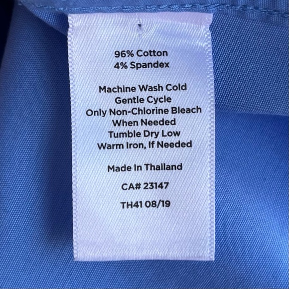 •Talbots• Ladies Non-Iron Button Down Blouse -  Size 16 - Picture 7 of 8